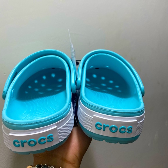 Crocs - Picture 2 of 4